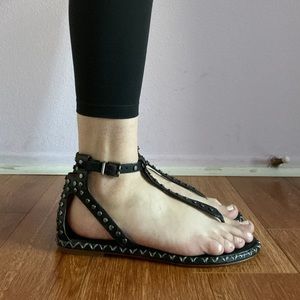 BCBG T Strap Studded Sandals Size 9